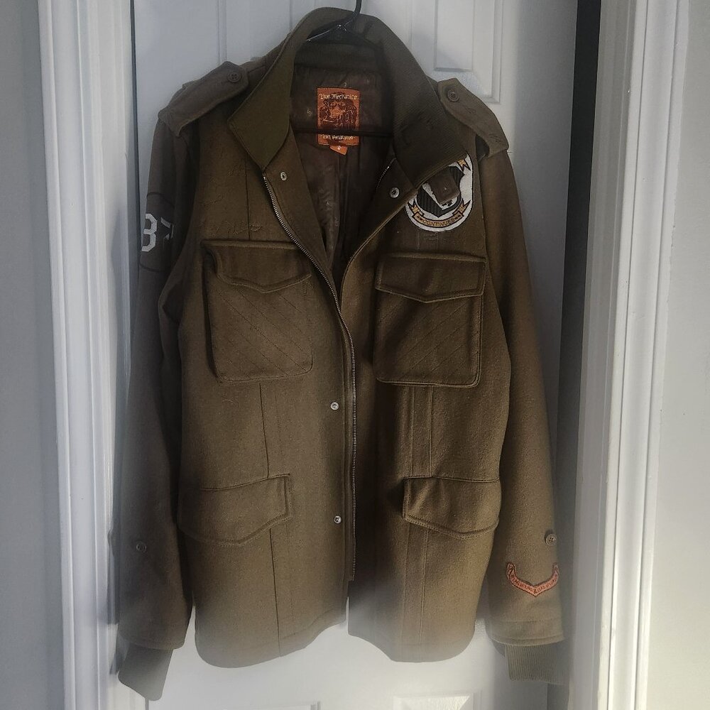 *Exclusive Live Mechanic Wool Coat